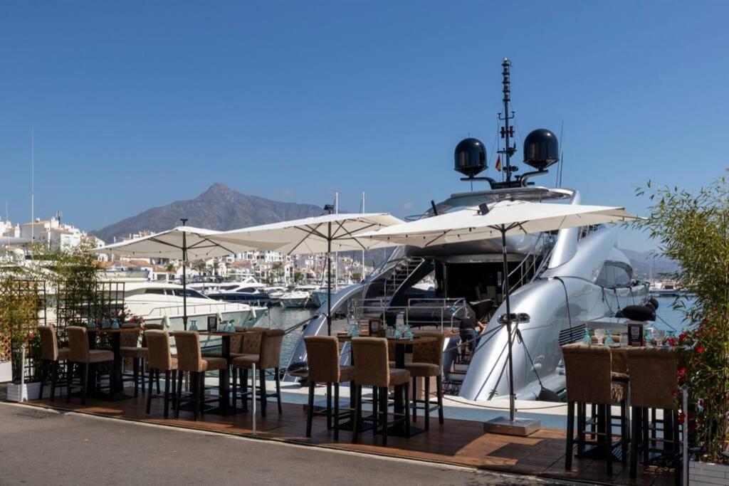 Puerto Banus Second Line, Luxury Apartement Марбелья Екстер'єр фото