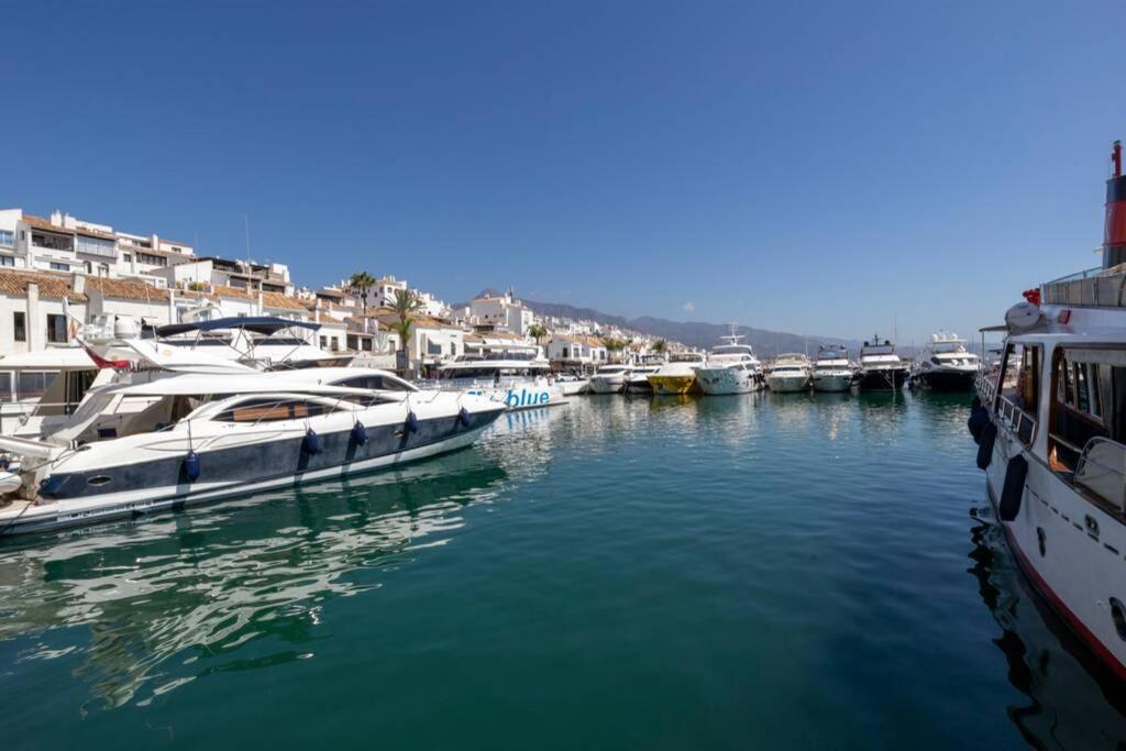 Puerto Banus Second Line, Luxury Apartement Марбелья Екстер'єр фото